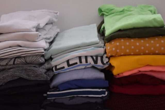 Photo clothes packing