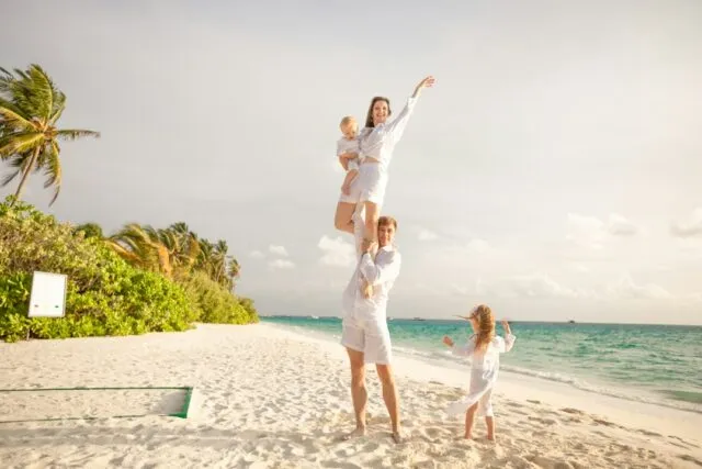 Photo common mistakes family vacation kids