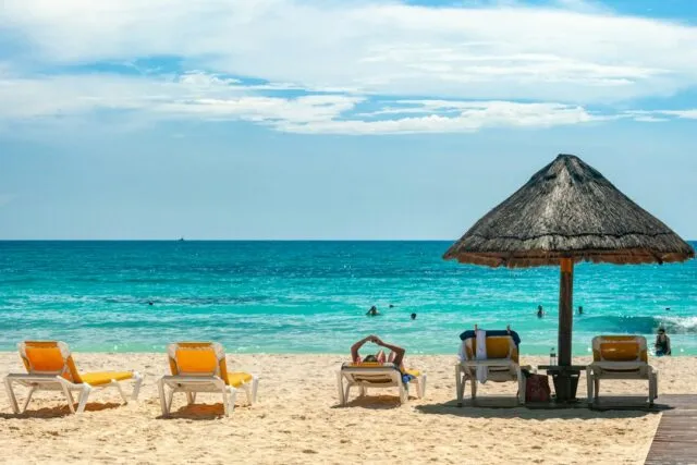 Photo common beach vacation mistakes