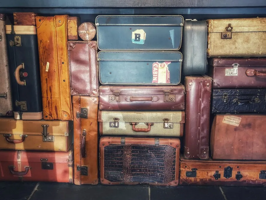 Photo common luggage packing mistakes